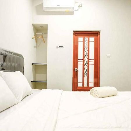 Rudi Rooms Near Stasiun Cikarang Mitra Reddoorz Tegalgede Zewnętrze zdjęcie